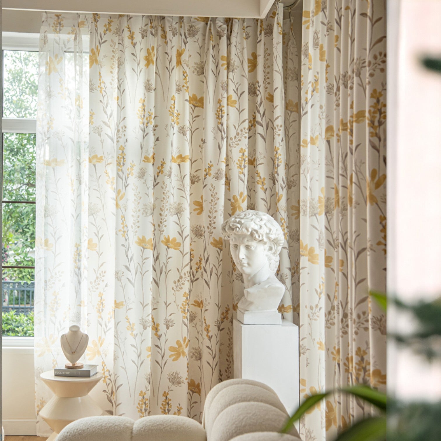 Semi Sheer Curtains Banner
