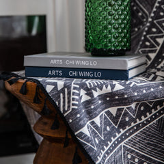 Kora Schwarze Geometrische Boho Lichtdurchlässige Maßgeschneiderte Vorhänge mit Quasten Kora Schwarze Geometrische Boho Lichtdurchlässige Maßgeschneiderte Vorhänge mit Quasten