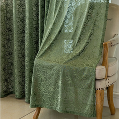 Kehlani specialfremstillet transparent gardin med blomsterjacquard i olivengrønne nuancer