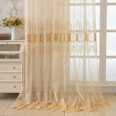 Maya Golden Leaf bestickter transparenter Vorhang mit Spitzenabschluss  